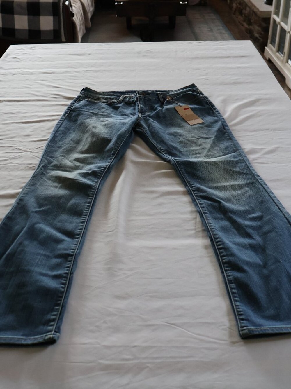 Women's Levis Demi Curve Bootcut Jeans 31x32 - NWT